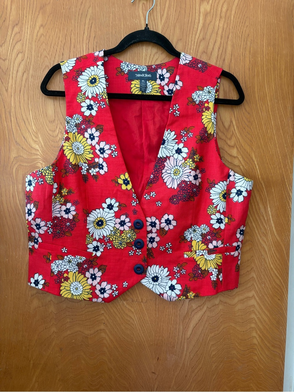 ModCloth Red Floral V-Neck Button Vest XL